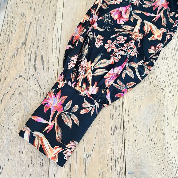 Runway The Label Mini Dress Small Black Floral Long Sleeve V Neck RNWY Aysa Club - Picture 8 of 16